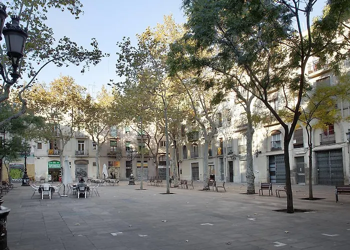 Inside Barcelona Apartments Sants