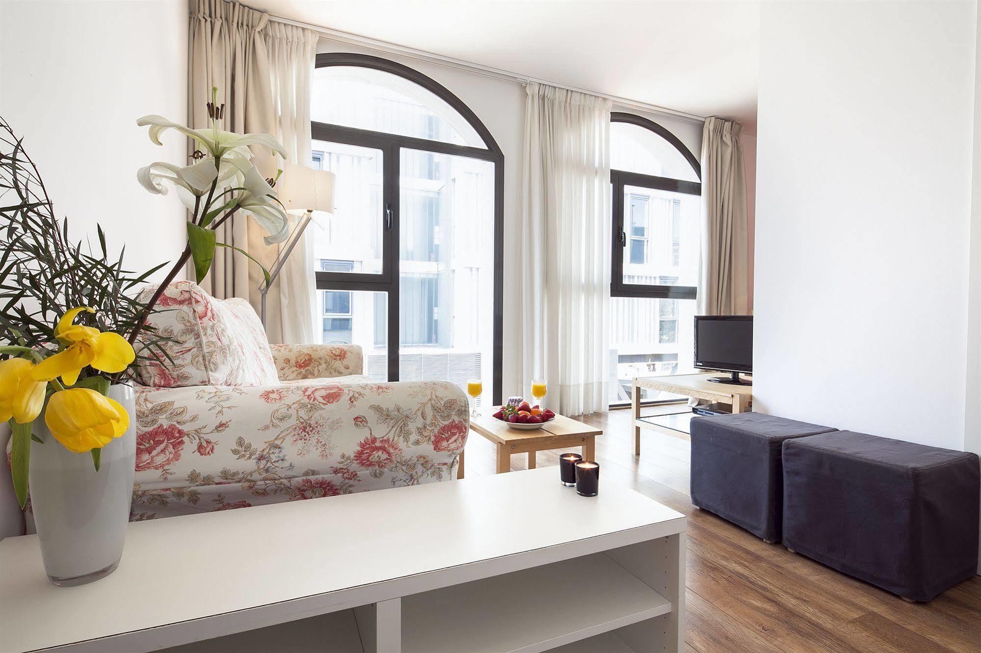 Apartment Inside Sants Barcelona
