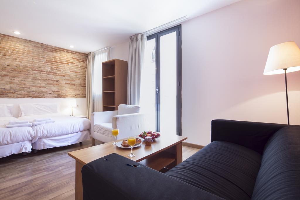Apartment Inside Sants Barcelona
